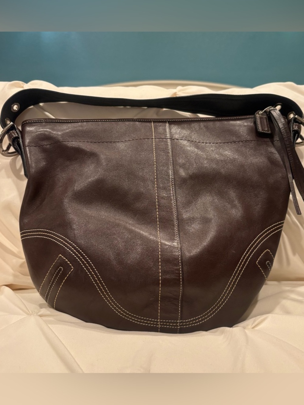 Vintage Coach Soho Leather Large Hobo bag from the Y2K era circa 2005-2006 New
